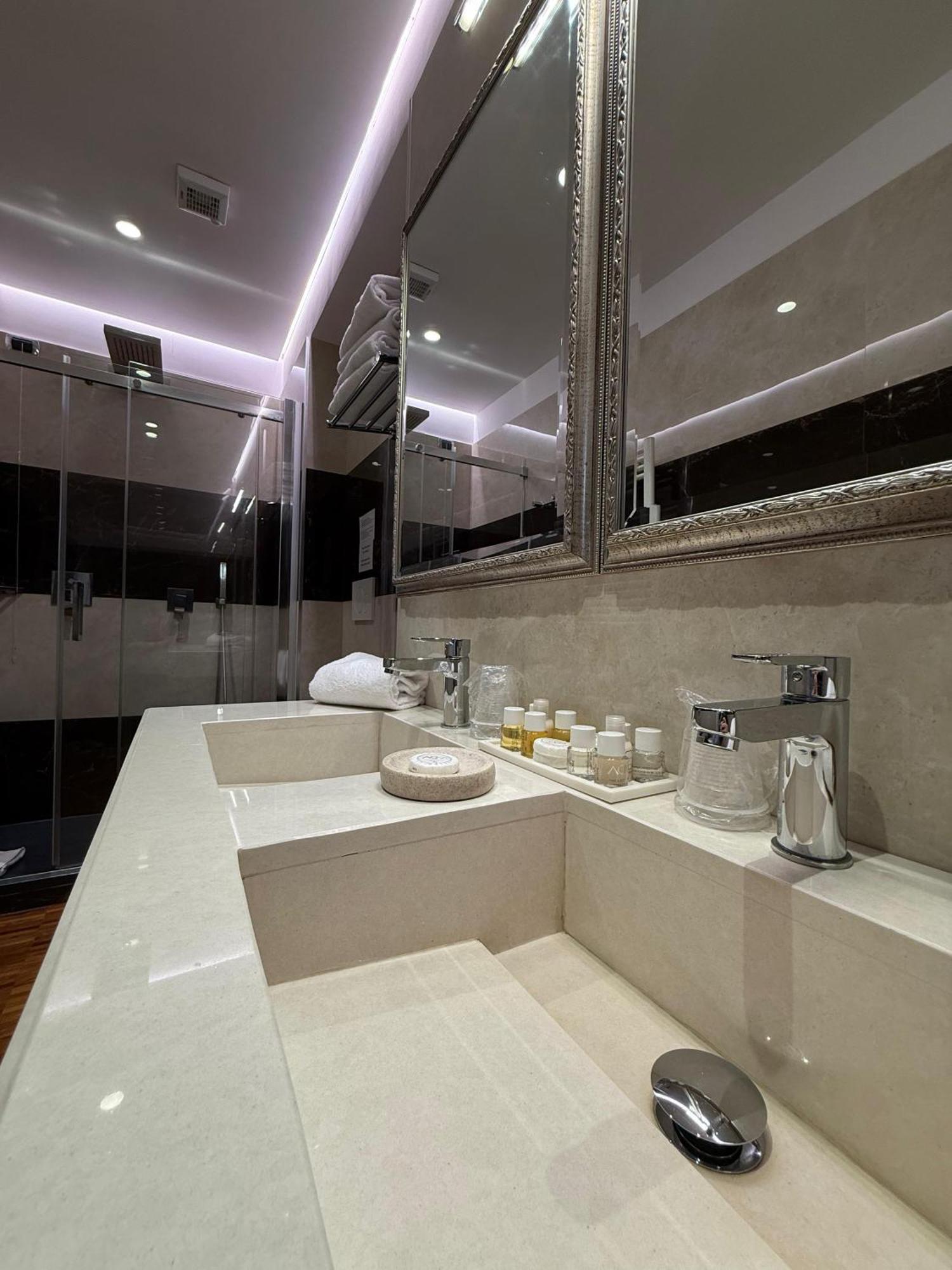 I Tre Moschettieri - D'Artagnan Bed & Breakfast Rome Bagian luar foto